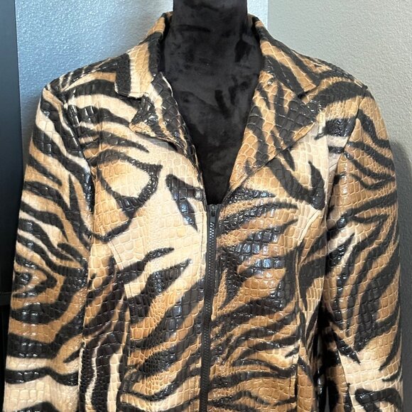 Selene Sport Womens Faux Leather Jacket 1X Animal Print Retro Rock Edgy Glam - Picture 2 of 8